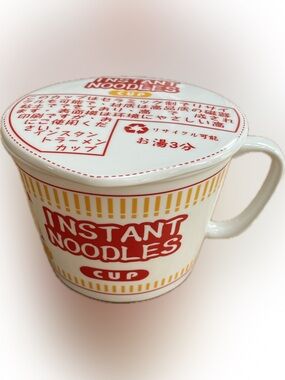 Oversized Ceramic Ramen “Instant Noodles Cup” Mug with Lid